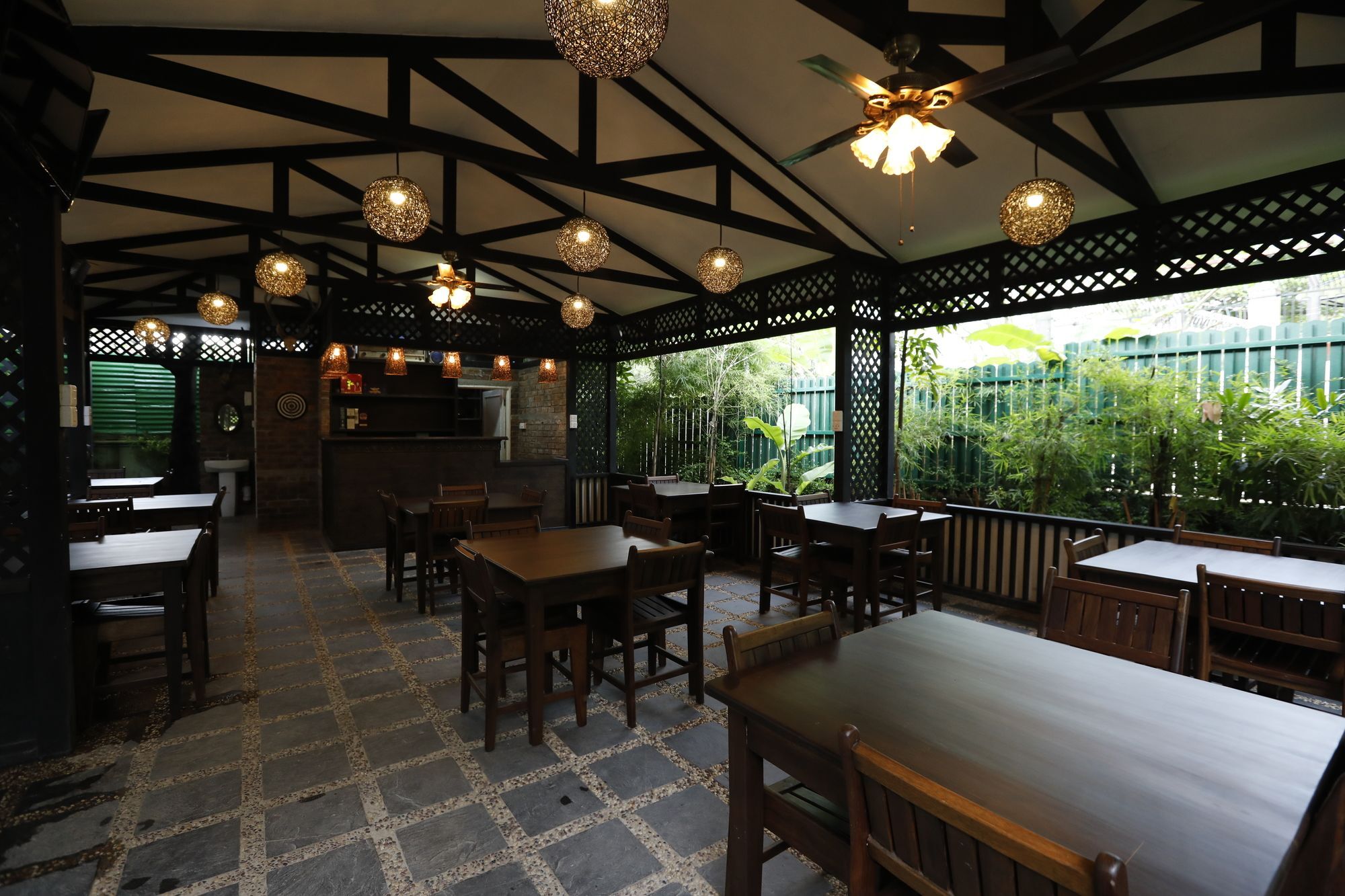 Cloud 10 Boutique Hotel ヤンゴン エクステリア 写真